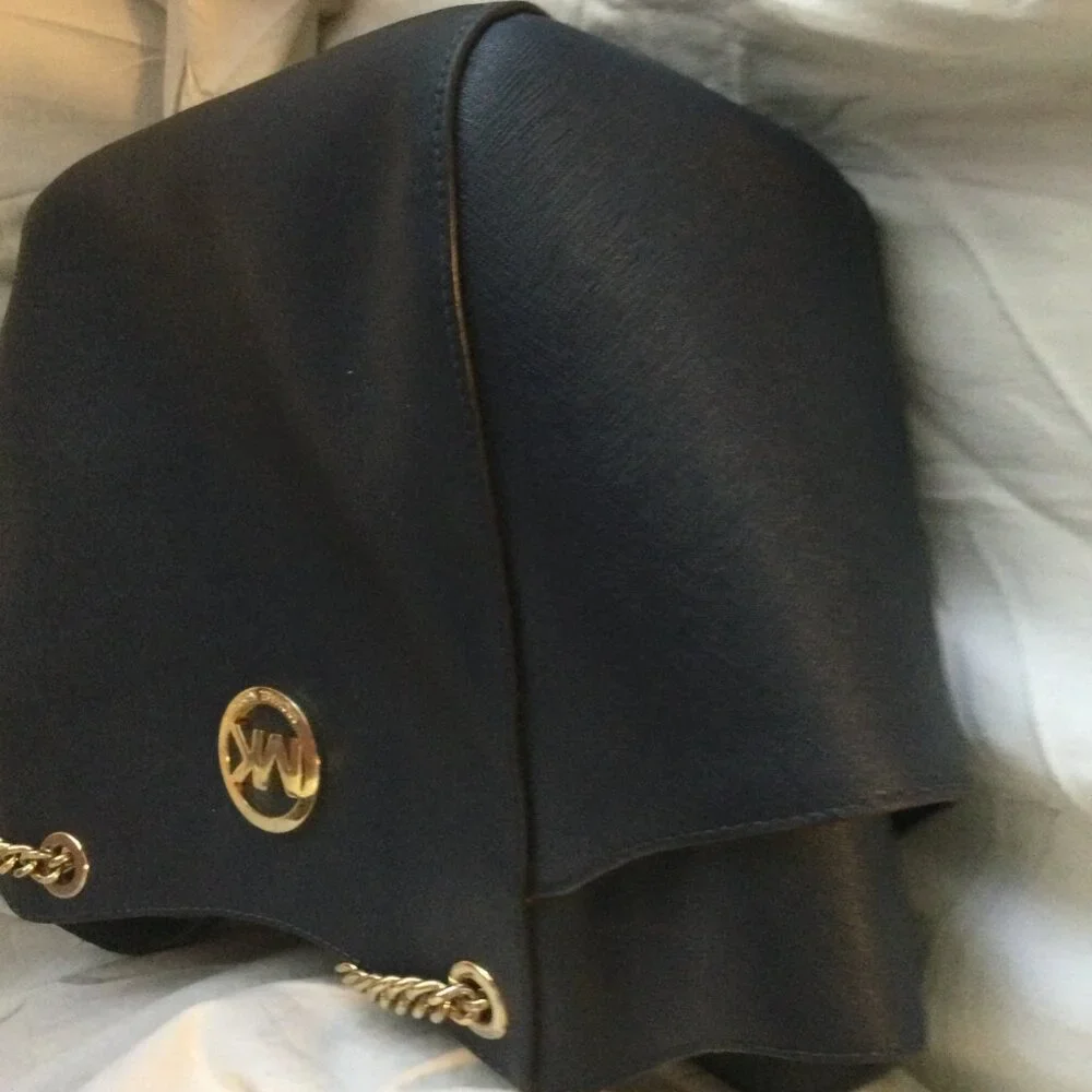 Michael Kors Jet Set Navy Blue Tote/Shoulder Bag - Picture 3 of 6